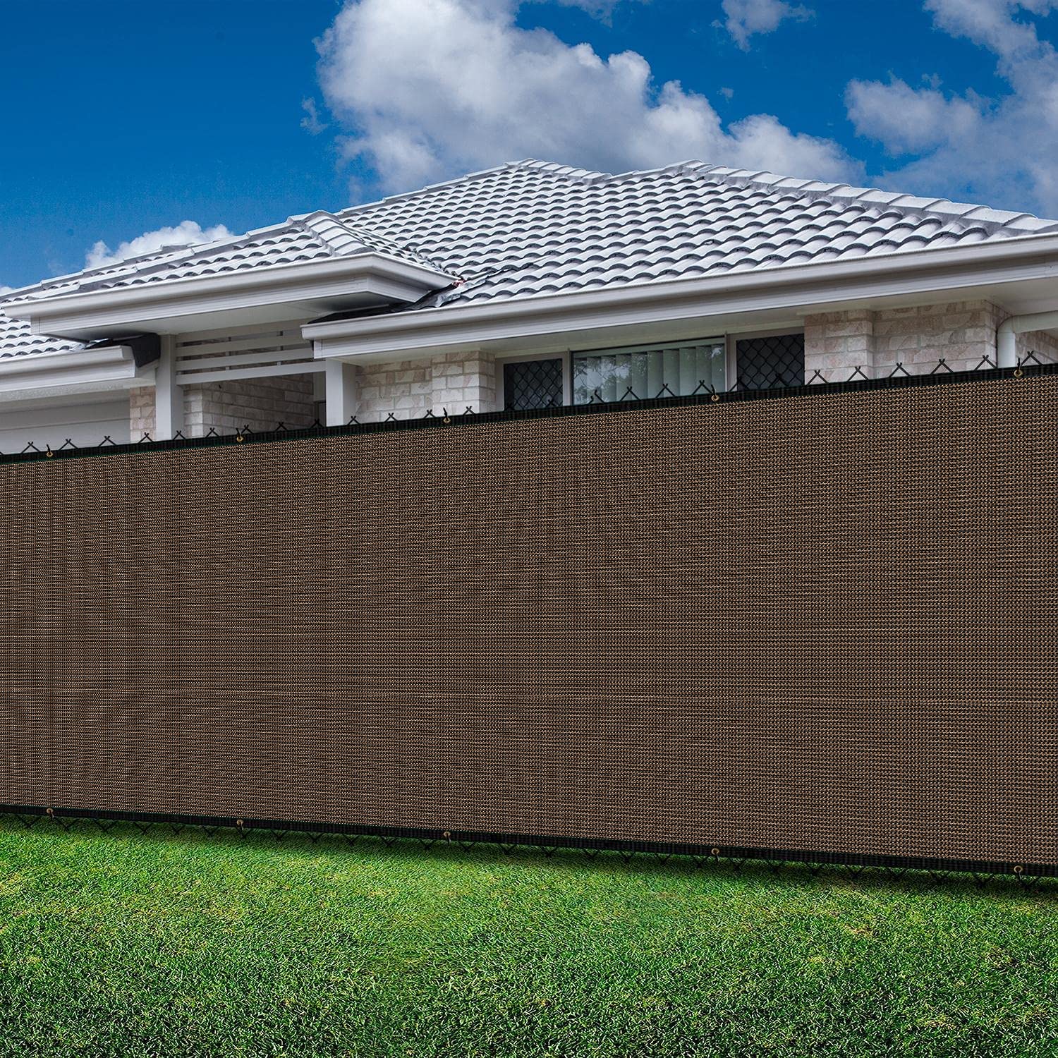 APICRED Heavy Duty Privacy Screen Fence for Commercial and Residential 88 Blockage 150 GSM U V Protected 8x30 Brown並行